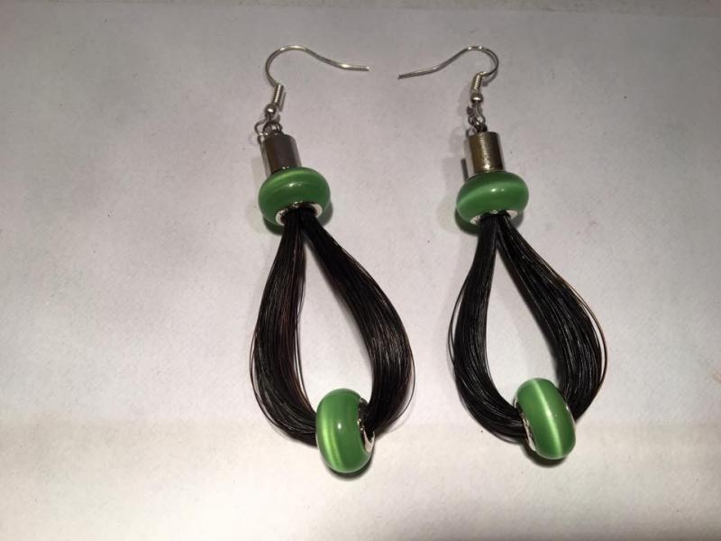 Boucle d oreille crins cheval perle