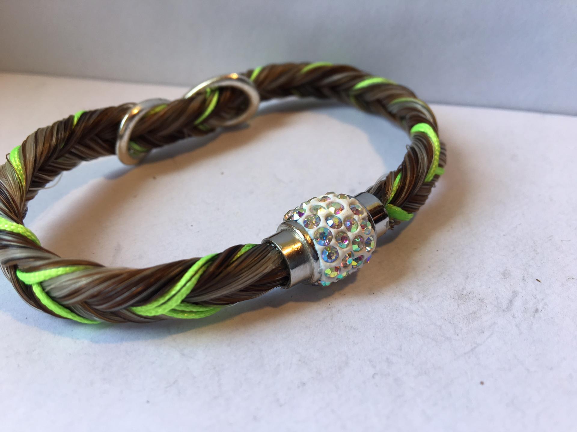 Creation crins bracelet cheval strass bling brillant vert pomme alezan flash infini ado class moderne