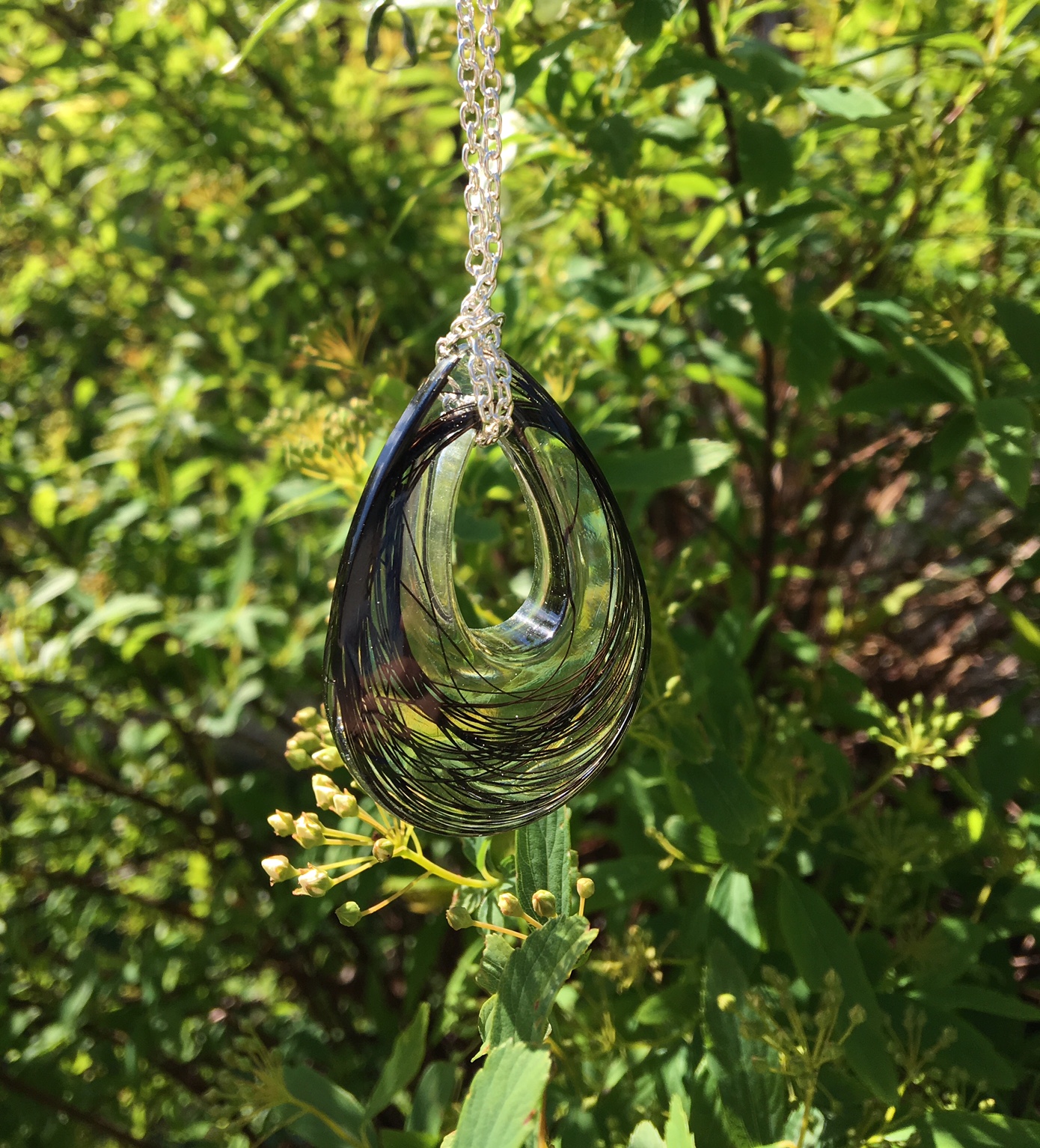 Creation crins cheval pendentif resine oeil gardien chaine acier inoxydable cuir bijoux