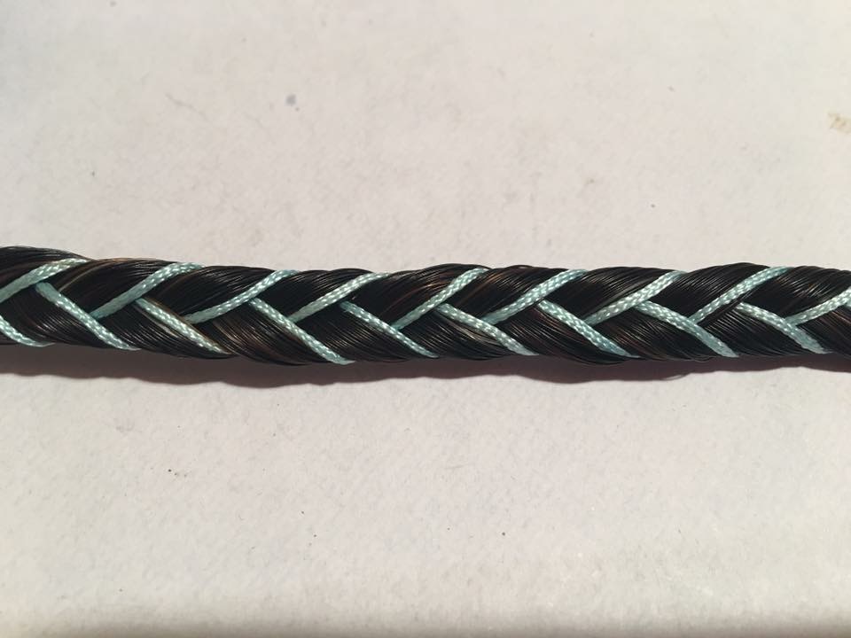Bracelet tressage normal avec fils colorés complexes